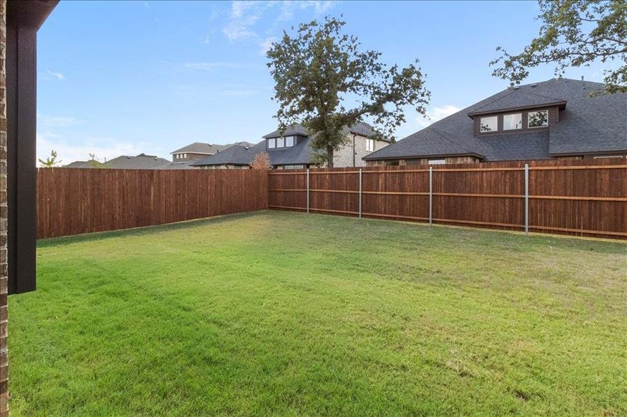 Exterior details and patio area of a home in , Fort Worth (Image 4).