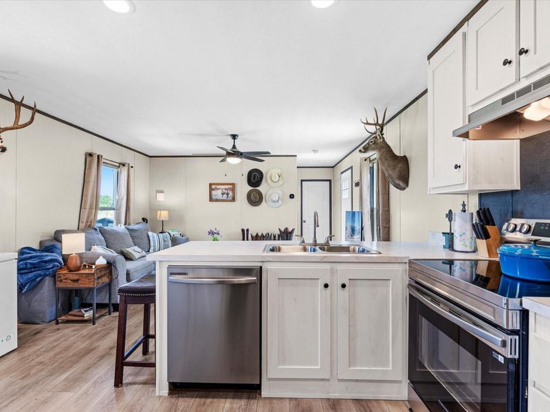 Furnished interior view inside a new home in , La Vernia (Image 5).