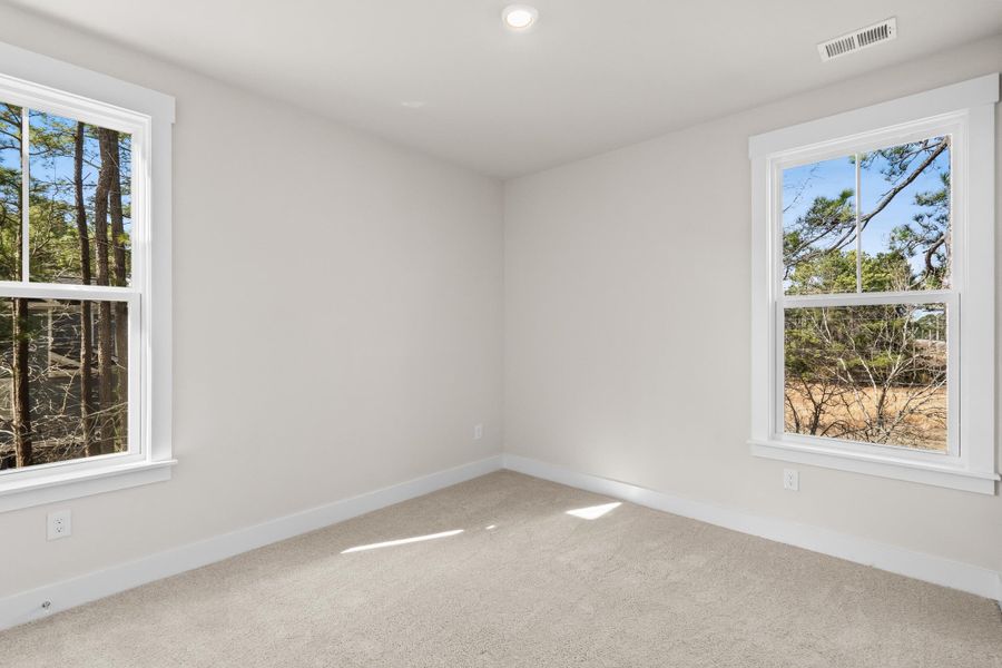 Spacious, unfurnished interior of a new home in Harbor Oaks Marina, Myrtle Beach (Image 29).
