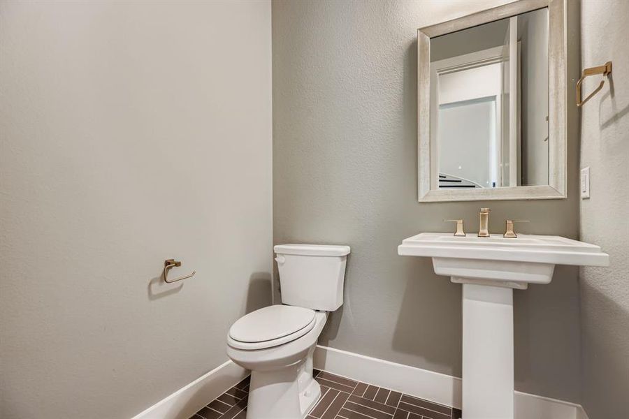 Furnished interior view inside a new home in , The Colony (Image 7).