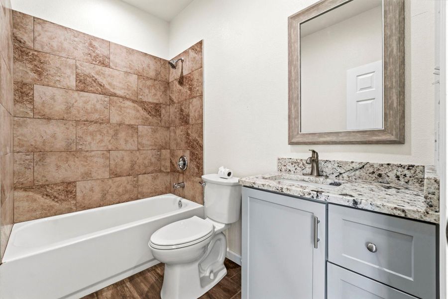 Furnished interior view inside a new home in , Livingston (Image 8).
