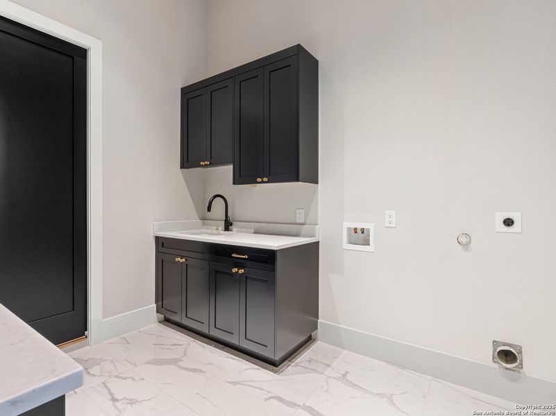 Furnished interior view inside a new home in , Canyon Lake (Image 25). Furnished interior view inside a new home in , Canyon Lake (Image 25).