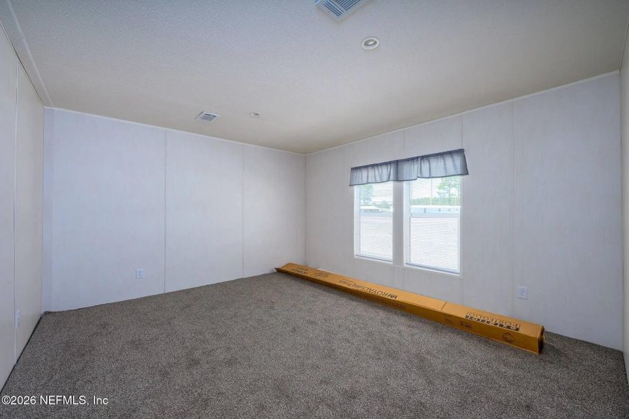 Spacious, unfurnished interior of a new home in , Lawtey (Image 8).