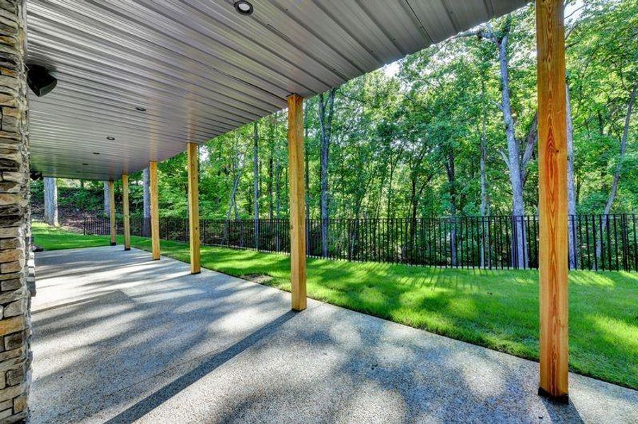 Exterior details and patio area of a home in , Gainesville (Image 38).