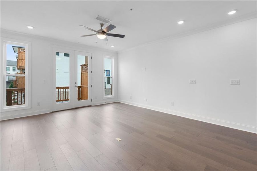 Spacious, unfurnished interior of a new home in Ecco Park, Alpharetta (Image 22). Spacious, unfurnished interior of a new home in Ecco Park, Alpharetta (Image 22).