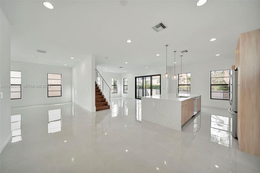 Image 72 of a home in Marina Landings.