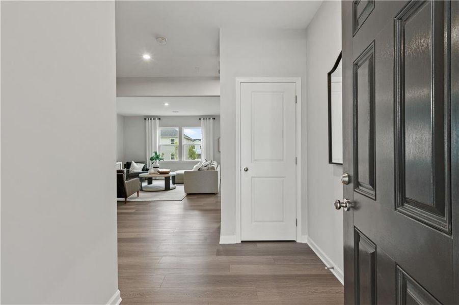 Furnished interior view inside a new home in Avery Ridge, Gainesville (Image 19). Furnished interior view inside a new home in Avery Ridge, Gainesville (Image 19).