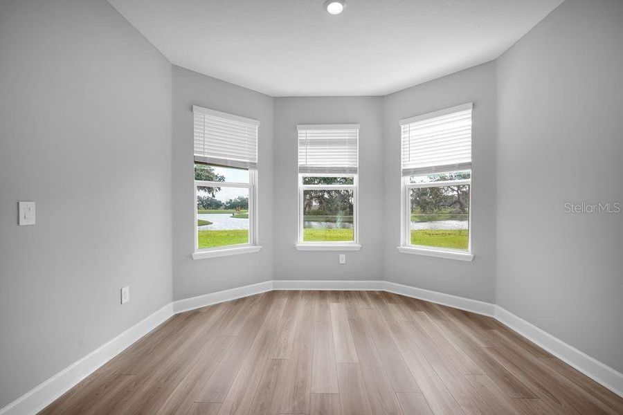 Spacious, unfurnished interior of a new home in Timber Ridge, Plant City (Image 25).
