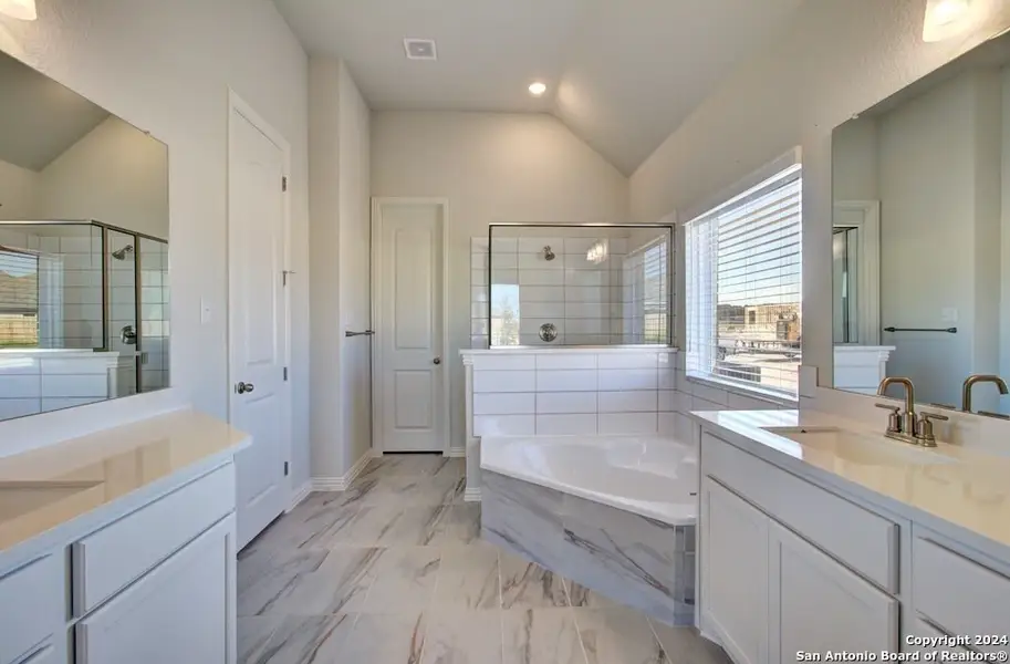 Furnished interior view inside a new home in Veranda, San Antonio (Image 4).