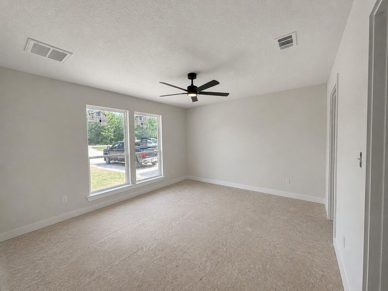 Spacious, unfurnished interior of a new home in , Marquez (Image 5).