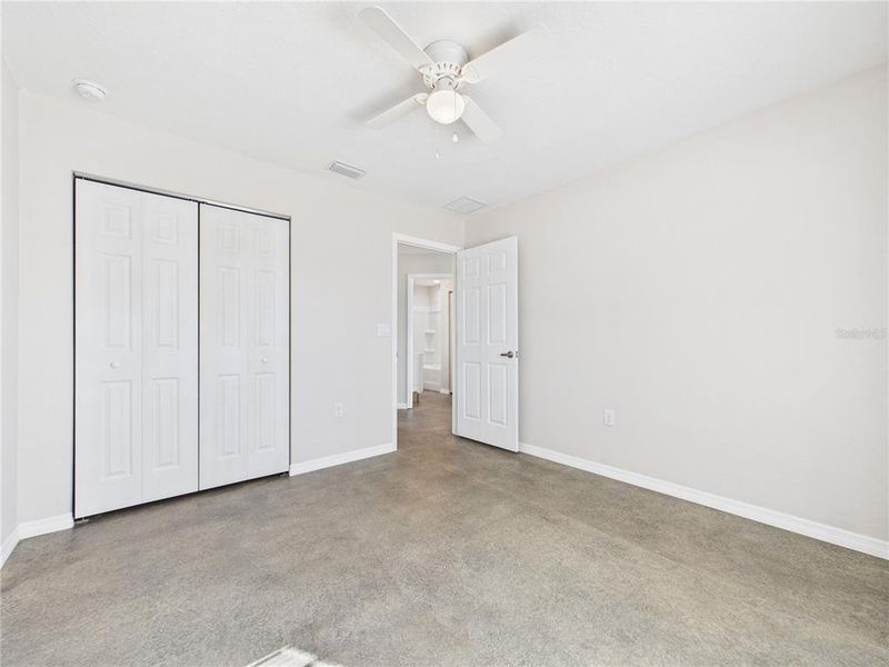 Spacious, unfurnished interior of a new home in , Ocala (Image 28).