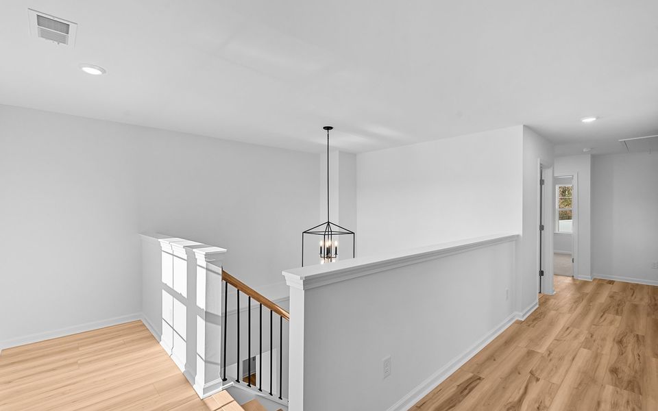 Image 39 of a home in Hanes Lake.