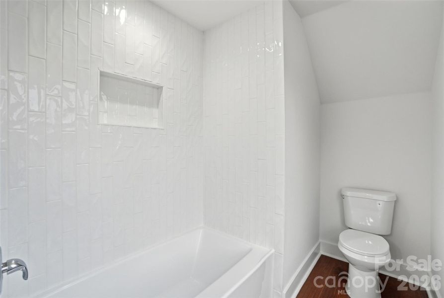 Image 38 of a home in .