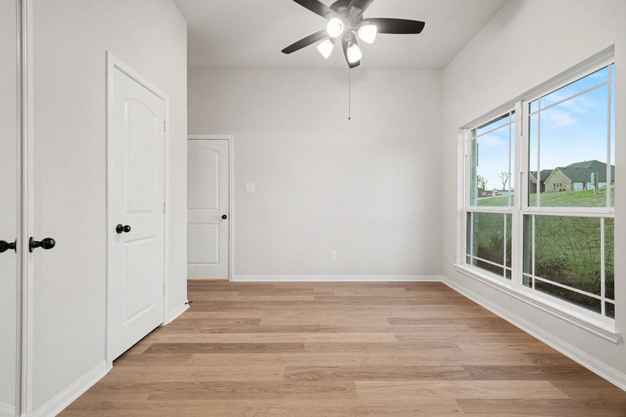 Spacious, unfurnished interior of a new home in Rose Hill Estates, Willis (Image 35).