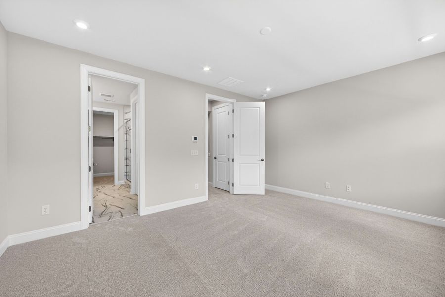 Spacious, unfurnished interior of a new home in Old Town Village, Waxhaw (Image 30). Spacious, unfurnished interior of a new home in Old Town Village, Waxhaw (Image 30).
