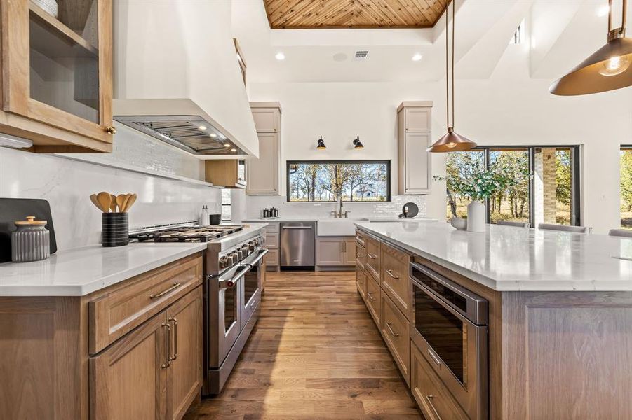 Furnished interior view inside a new home in , Weatherford (Image 4).