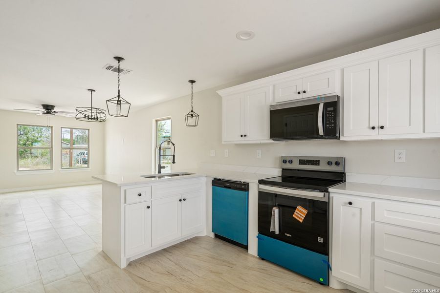Furnished interior view inside a new home in , Del Rio (Image 6).