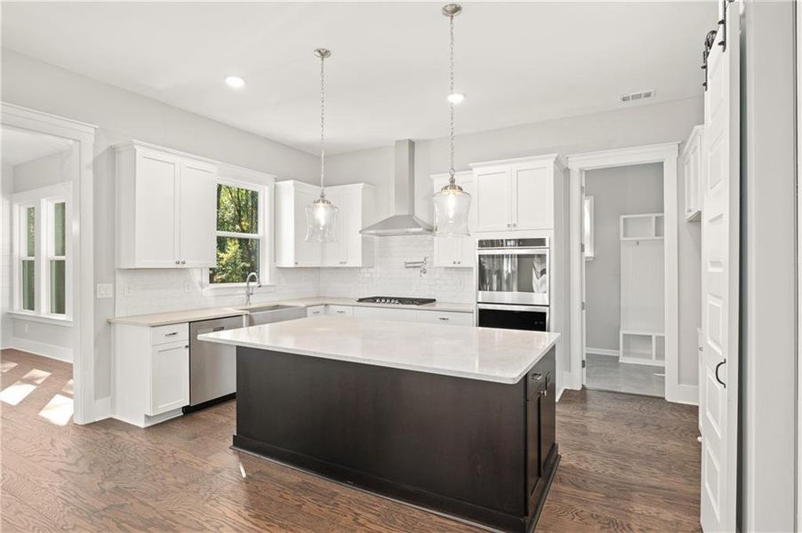 Furnished interior view inside a new home in Chattahoochee Reserve, Cumming (Image 9). Furnished interior view inside a new home in Chattahoochee Reserve, Cumming (Image 9).