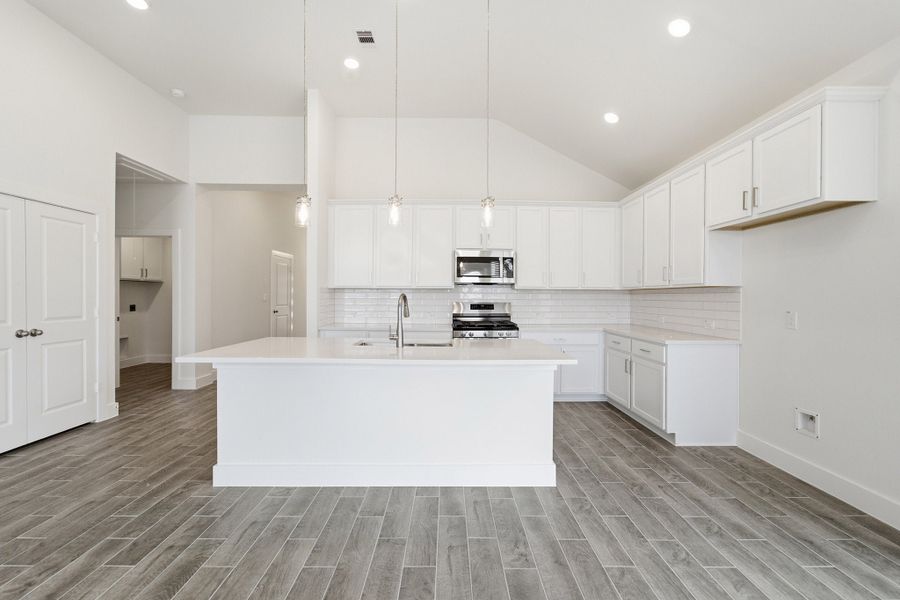 Furnished interior view inside a new home in Ashland, Angleton (Image 9).