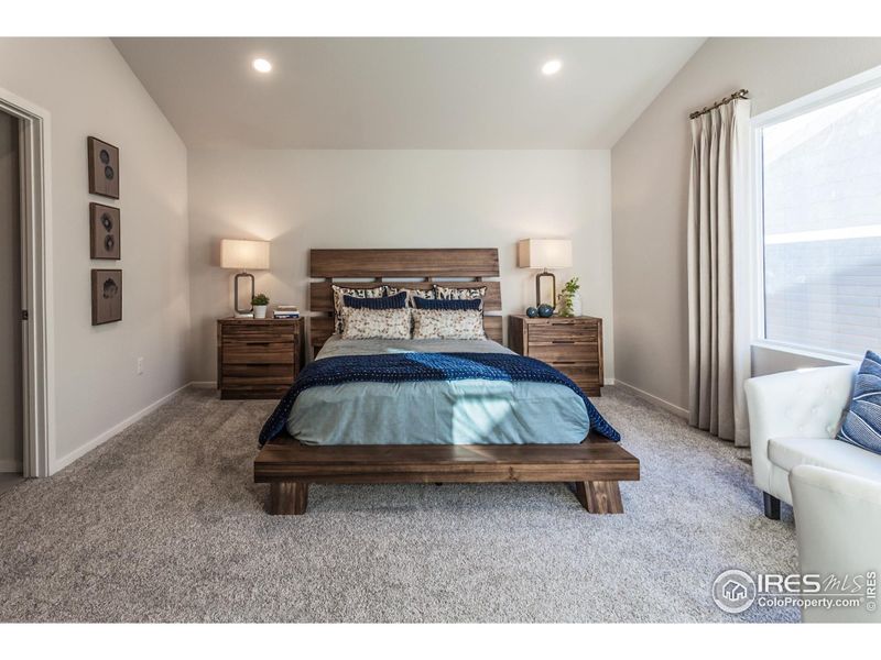 EXAMPLE PHOTO: MASTER BEDROOM