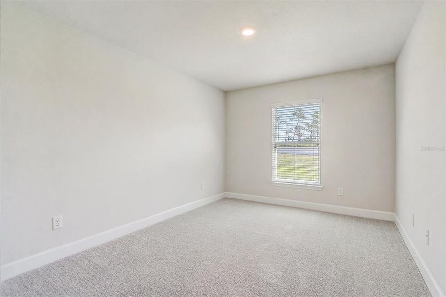 Spacious, unfurnished interior of a new home in , Ocala (Image 17).