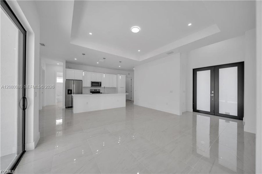 Spacious, unfurnished interior of a new home in , Lehigh Acres (Image 22).