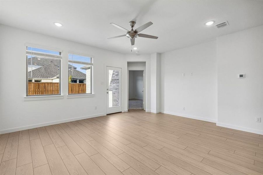 Spacious, unfurnished interior of a new home in Lakehaven, Farmersville (Image 21). Spacious, unfurnished interior of a new home in Lakehaven, Farmersville (Image 21).