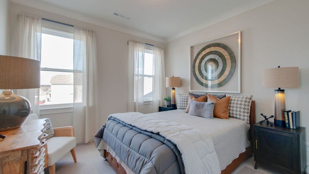 Secondary Bedroom with large windows Secondary Bedroom with large windows