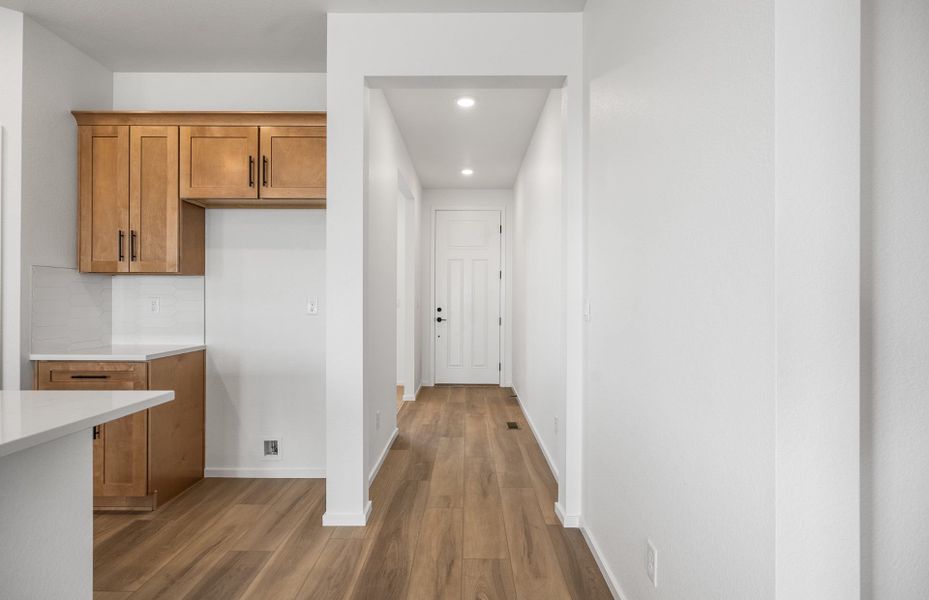 Spacious, unfurnished interior of a new home in Wolf Creek Run West, Strasburg (Image 28).