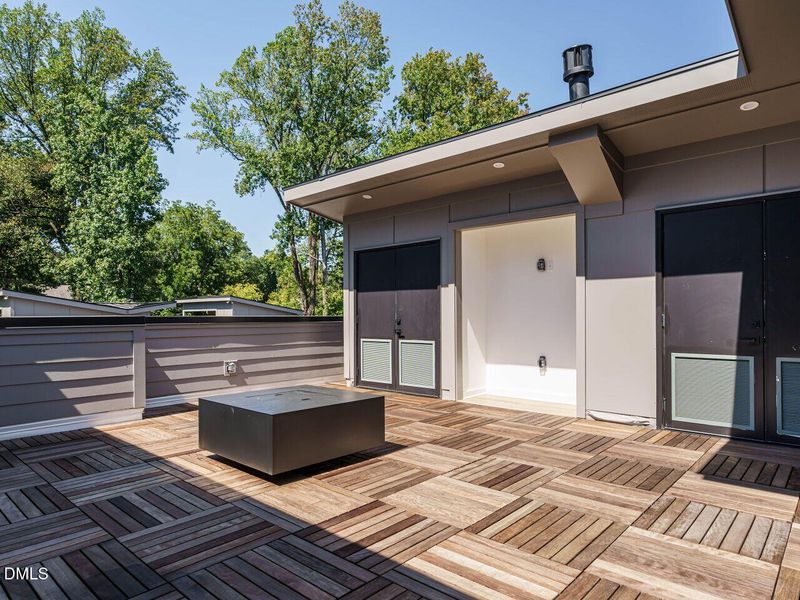 028-1280x960-rooftop-veranda