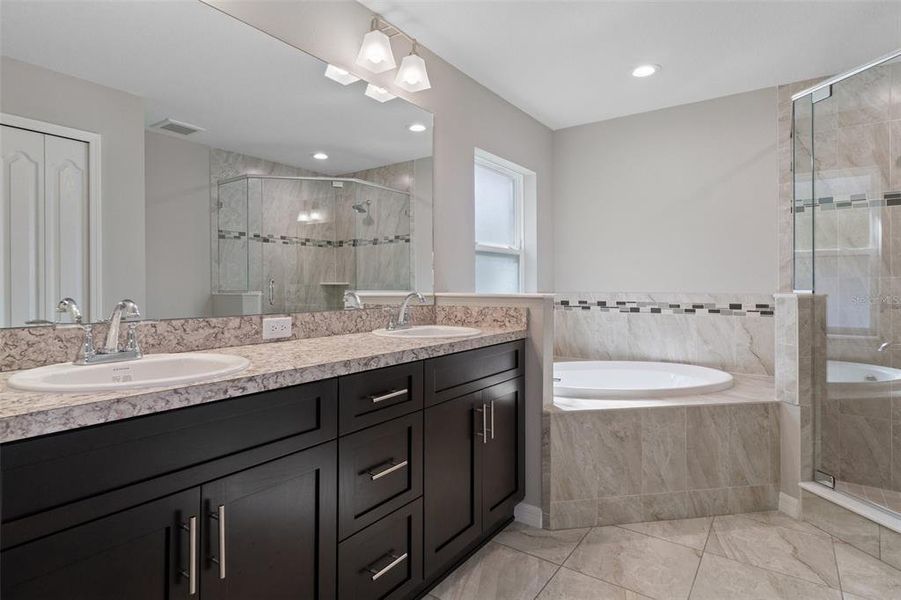 Furnished interior view inside a new home in , Homosassa (Image 5).