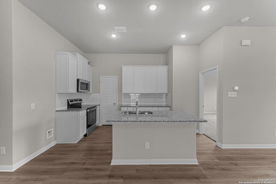 Furnished interior view inside a new home in Meadows at Clear Springs, New Braunfels (Image 5). Furnished interior view inside a new home in Meadows at Clear Springs, New Braunfels (Image 5).