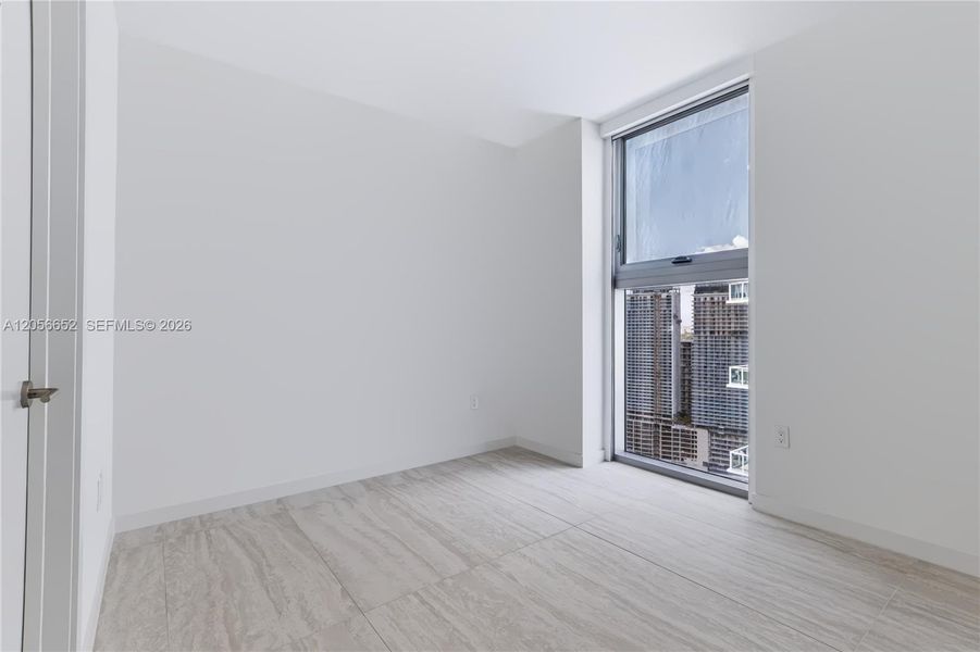 Spacious, unfurnished interior of a new home in , Miami (Image 28).