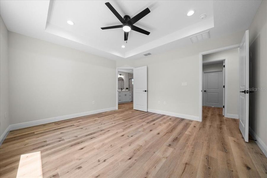 Spacious, unfurnished interior of a new home in , Ocala (Image 53).