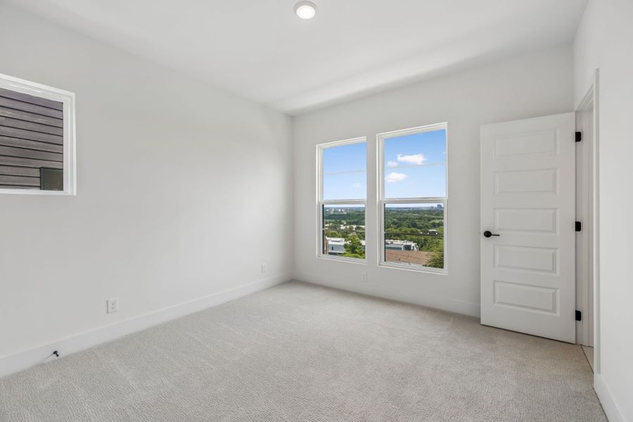 Spacious, unfurnished interior of a new home in Skyline, Nashville (Image 31).