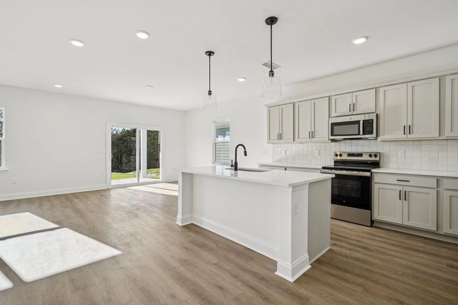 Furnished interior view inside a new home in Ascent at Arbor Ridge, La Vergne (Image 8). Furnished interior view inside a new home in Ascent at Arbor Ridge, La Vergne (Image 8).