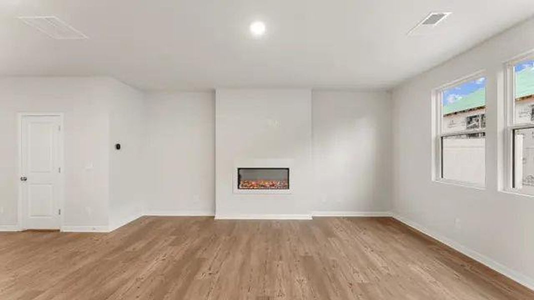 Spacious, unfurnished interior of a new home in Magnolia Square, Austell (Image 23).