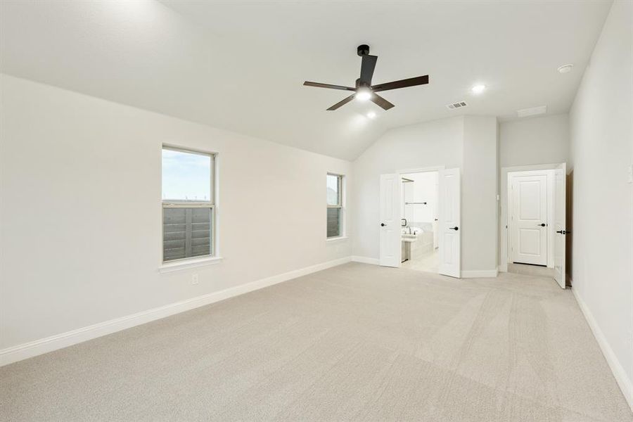 Spacious, unfurnished interior of a new home in Painted Tree Woodland District 50, McKinney (Image 18). Spacious, unfurnished interior of a new home in Painted Tree Woodland District 50, McKinney (Image 18).