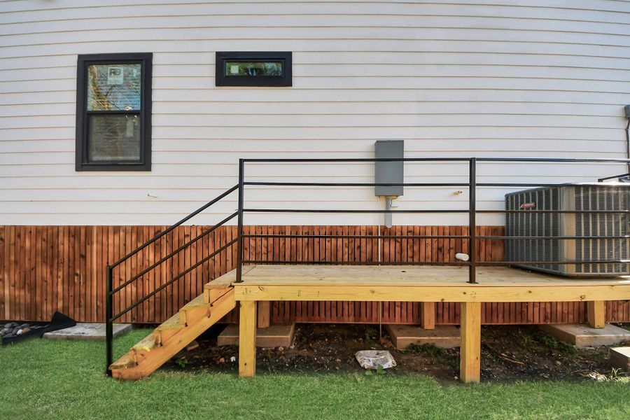 Exterior details and patio area of a home in , Houston (Image 33).