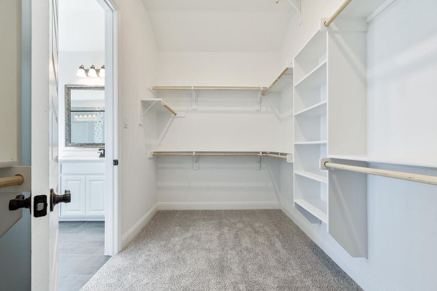 Walk-In Closet | Concept 3141 at Hidden Creek Estates in Van Alstyne, TX by Landsea Homes