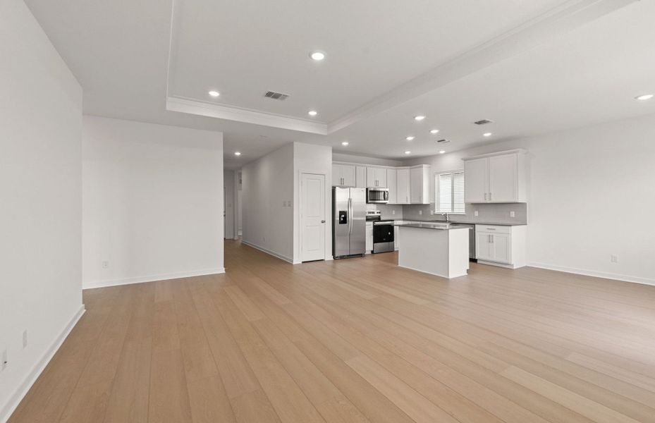 Spacious, unfurnished interior of a new home in Skyview, Belton (Image 23).