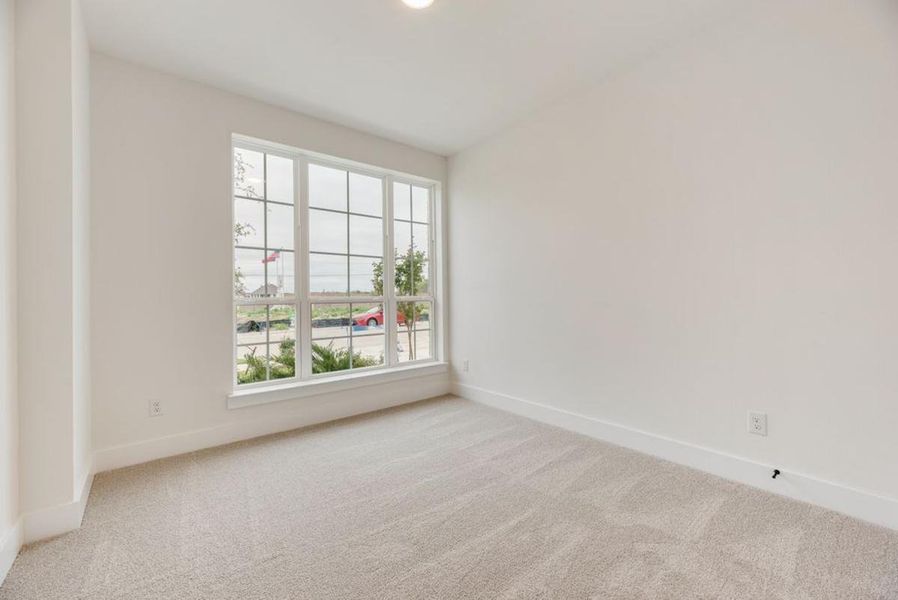 Spacious, unfurnished interior of a new home in Grand Estates of Anna, Anna (Image 28).