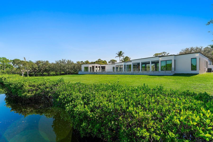 Exterior details and patio area of a home in , Jupiter (Image 36). Exterior details and patio area of a home in , Jupiter (Image 36).