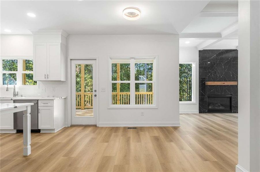 Spacious, unfurnished interior of a new home in , Gainesville (Image 21).