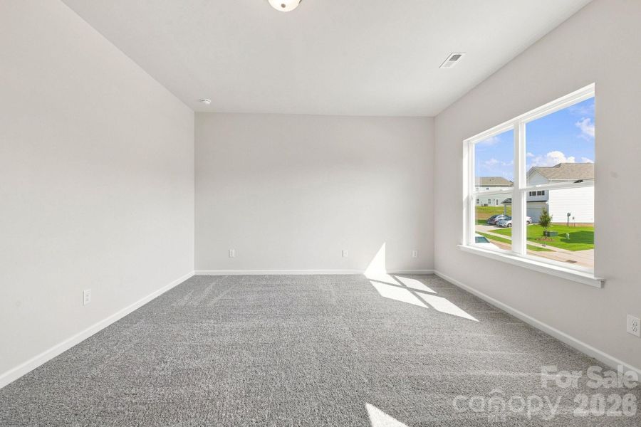 Spacious, unfurnished interior of a new home in Catawba Trace, Catawba (Image 36).