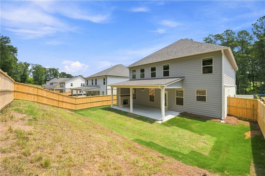 Exterior details and patio area of a home in Hamilton Lakes, Lawrenceville (Image 18).
