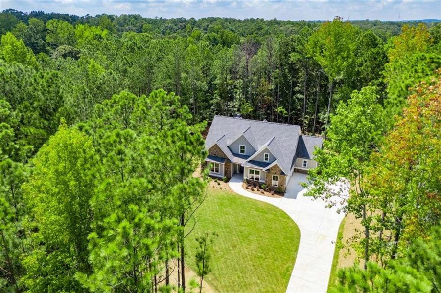 Image 83 of a home in .