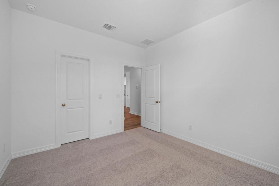 Spacious, unfurnished interior of a new home in Arabella on the Prairie, Richmond (Image 11). Spacious, unfurnished interior of a new home in Arabella on the Prairie, Richmond (Image 11).
