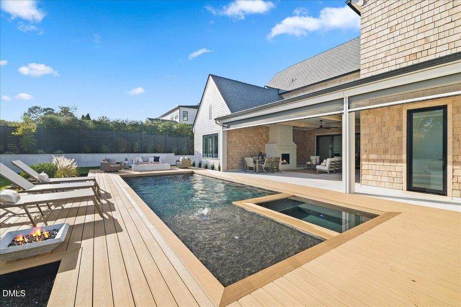 118-214 Reynolds Rd 118-214 Reynolds Rd