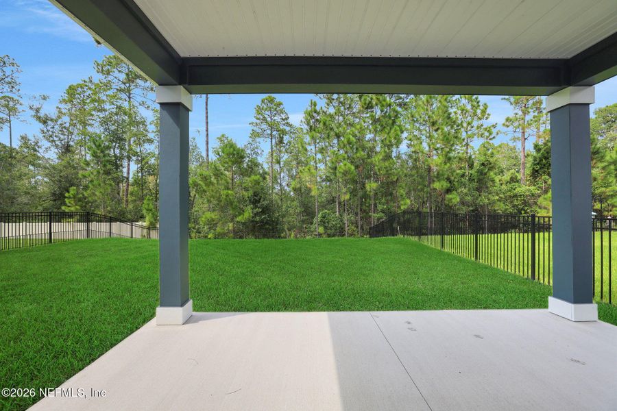 Exterior details and patio area of a home in Hyland Trail, Middleburg (Image 20).